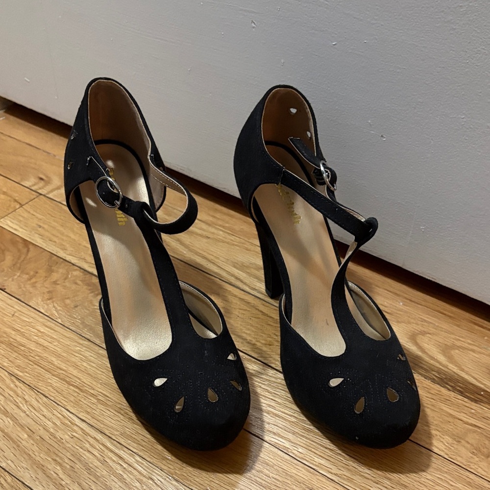 Modcloth Black T-Strap Heels